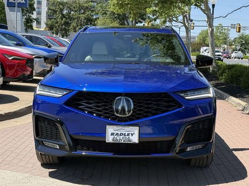 Used 2025 Acura MDX A-Spec AWD/4WD image 2