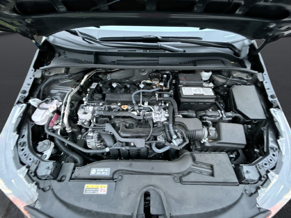 Used 2025 Toyota Corolla LE FWD image 31