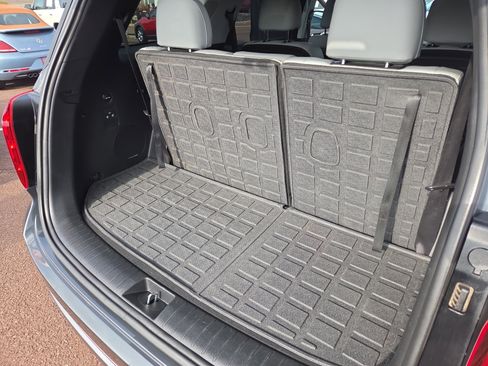 Used 2023 Hyundai Palisade SEL w/ Premium Package image 29