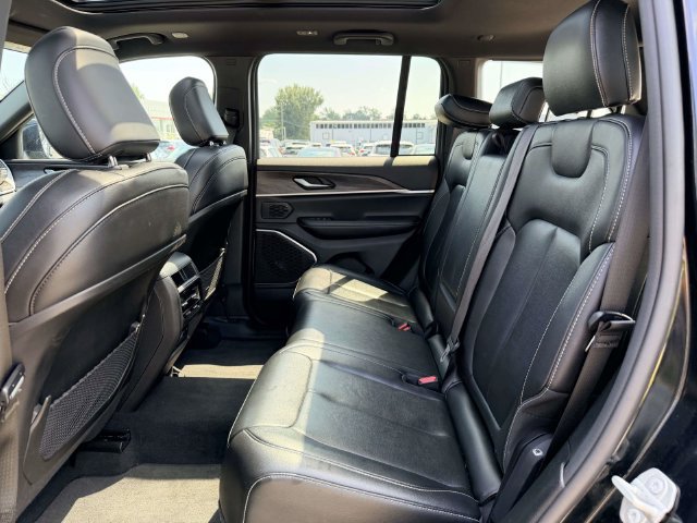 Used 2024 Jeep Grand Cherokee Limited 4xe AWD/4WD image 13