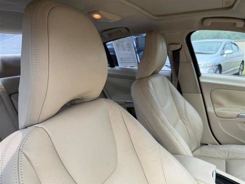 Used 2014 Volvo S60 T5 FWD image 27