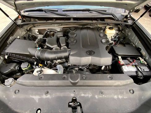 Used 2014 Toyota 4Runner SR5 image 64