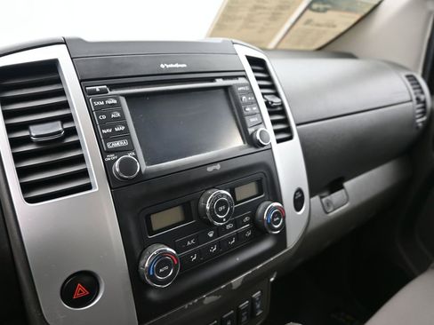 Used 2015 Nissan Frontier PRO-4X image 15