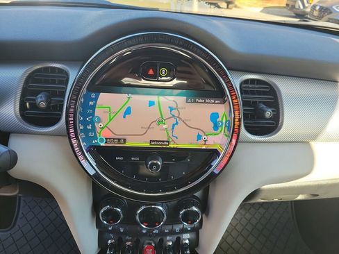 Used 2023 MINI Cooper S image 32