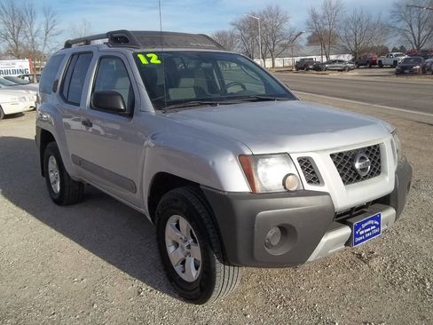 Used 2012 Nissan Xterra S image 2