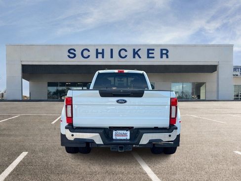 Used 2021 Ford F350 Lariat w/ Lariat Ultimate Package AWD/4WD image 4