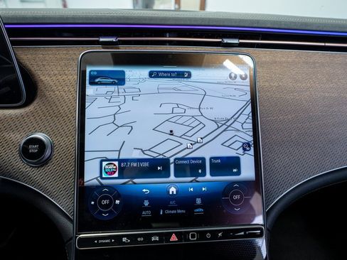 Used 2023 Mercedes-Benz EQE 500 4MATIC Sedan image 46