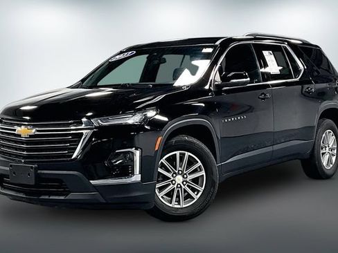 Used 2023 Chevrolet Traverse LT AWD/4WD image 3