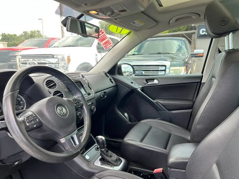Used 2017 Volkswagen Tiguan Wolfsburg Edition FWD image 8