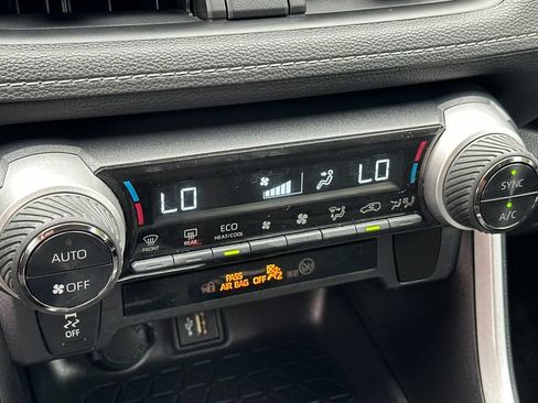 Certified 2024 Toyota RAV4 LE AWD/4WD image 19