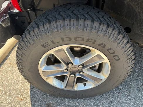 Used 2020 Jeep Wrangler Unlimited Sahara w/ LED Lighting Group AWD/4WD image 5