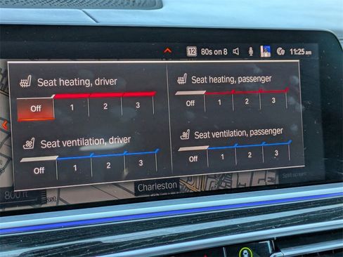 Used 2021 BMW X7 M50i w/ Dynamic Handling Package image 26