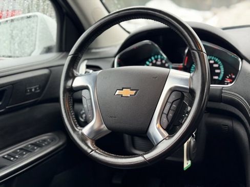 Used 2016 Chevrolet Traverse LT image 22