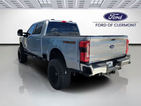 Used 2024 Ford F250 Lariat w/ Lariat Ultimate Package AWD/4WD image 3