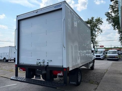 Used 2024 Mercedes-Benz Sprinter 3500 image 4