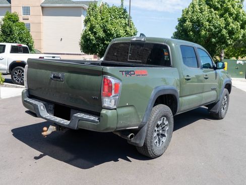 Used 2022 Toyota Tacoma TRD Off-Road AWD/4WD image 7
