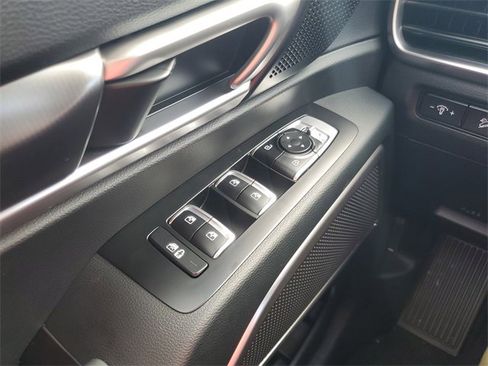 New 2025 Kia Telluride S image 30