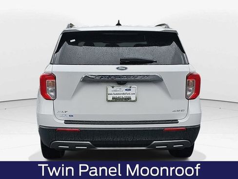 Used 2021 Ford Explorer XLT w/ Equipment Group 202A image 5