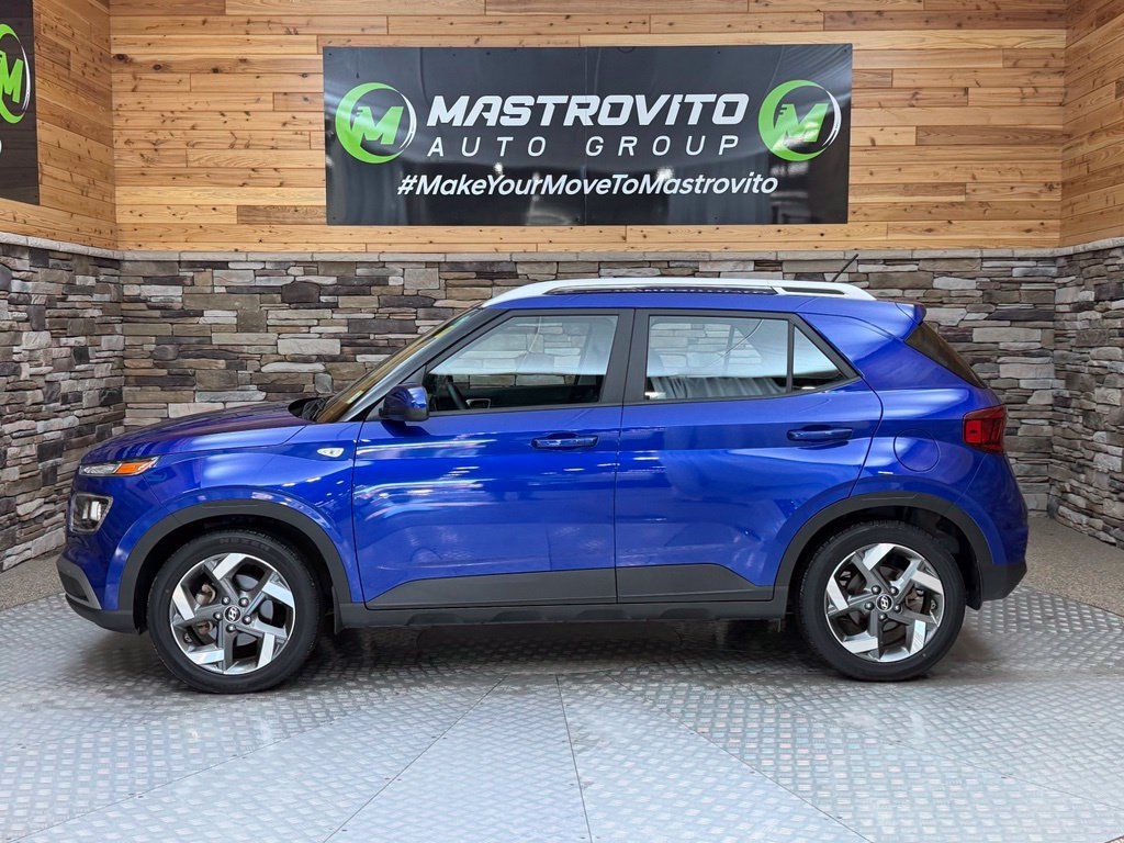 Used 2024 Hyundai Venue SEL FWD image 12