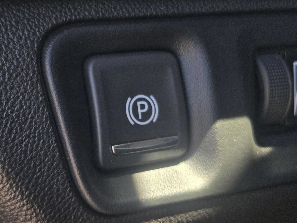 Used 2023 GMC Acadia Denali FWD image 14