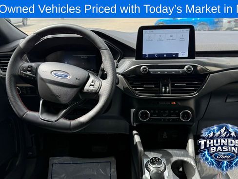 Used 2025 Ford Escape ST-Line Select AWD/4WD image 13