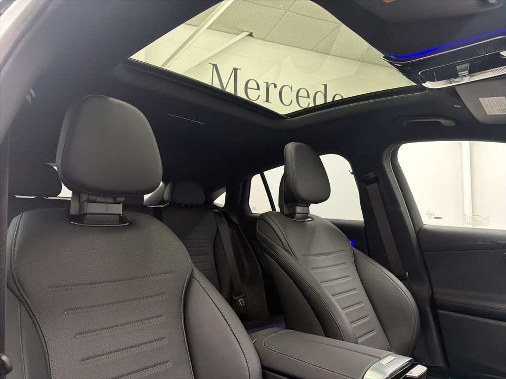 Used 2026 Mercedes-Benz GLC 300 4MATIC image 29