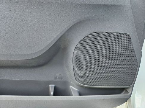 Used 2017 Toyota Sienna XLE w/ XLE Navigation Package FWD image 15