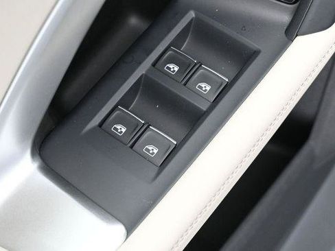 Used 2025 Audi Q5 Prestige AWD/4WD image 14