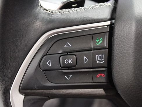 Used 2021 Jeep Grand Cherokee L Limited AWD/4WD image 35
