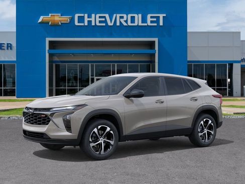 New 2026 Chevrolet Trax RS w/ Sunroof Package FWD image 2