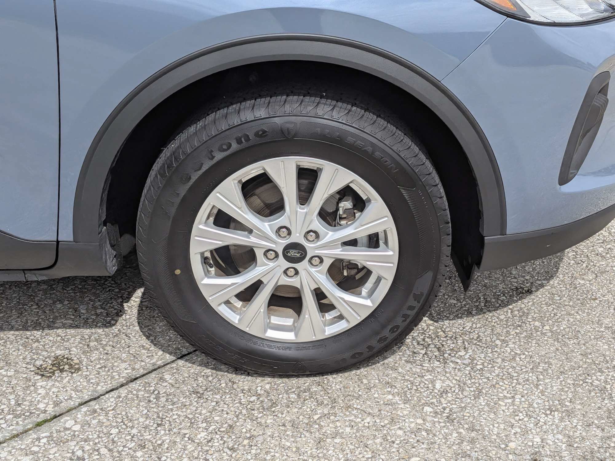 Used 2025 Ford Escape Active AWD/4WD image 12