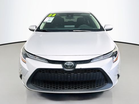 Used 2022 Toyota Corolla LE FWD image 11