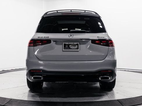 Used 2025 Mercedes-Benz GLS 450 4MATIC image 33