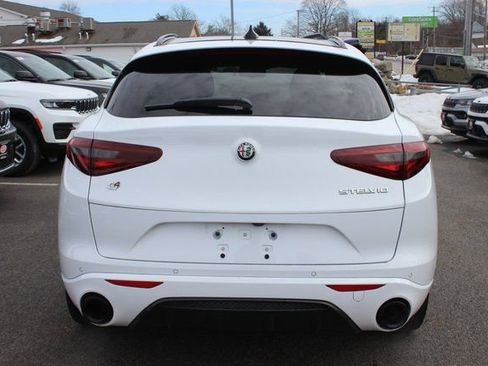 Used 2023 Alfa Romeo Stelvio Veloce image 30