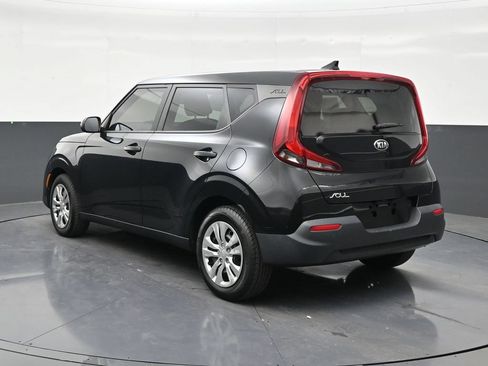 Used 2021 Kia Soul LX FWD image 3