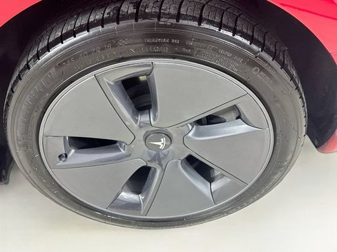 Used 2022 Tesla Model 3 Long Range AWD/4WD image 40