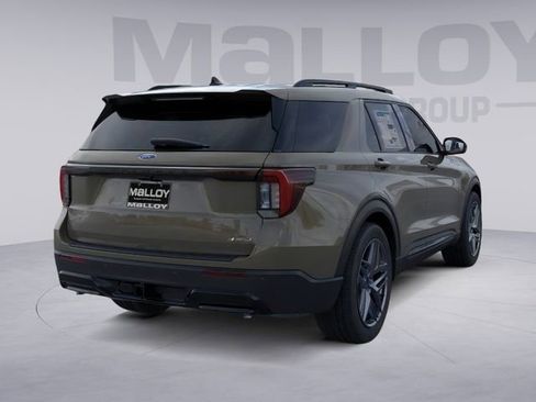 New 2026 Ford Explorer ST-Line w/ ST-Line Street Pack image 8