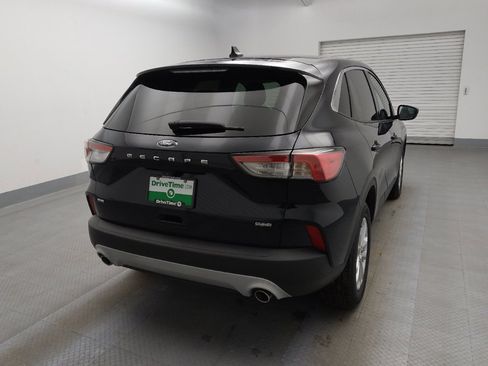 Used 2021 Ford Escape SE image 7