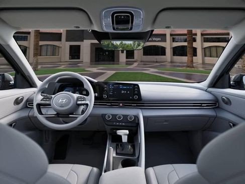 New 2026 Hyundai Elantra SE FWD image 11