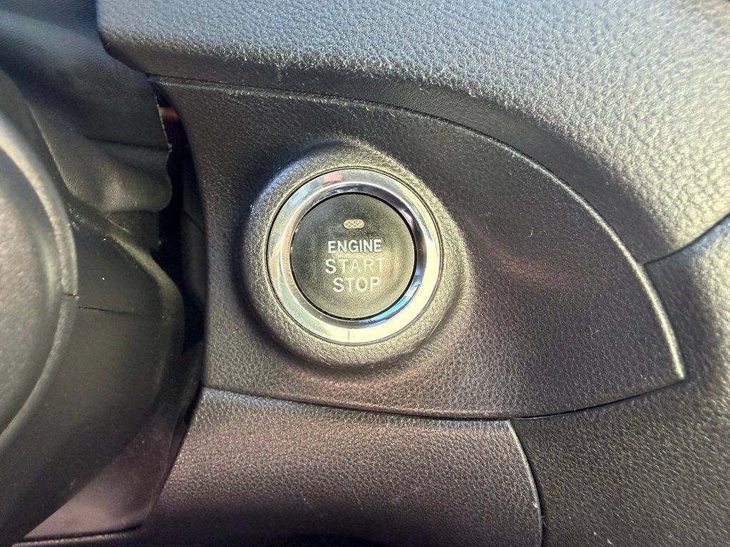Used 2023 Subaru Ascent Touring AWD/4WD image 14