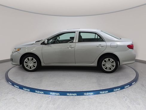 Used 2010 Toyota Corolla LE FWD image 9