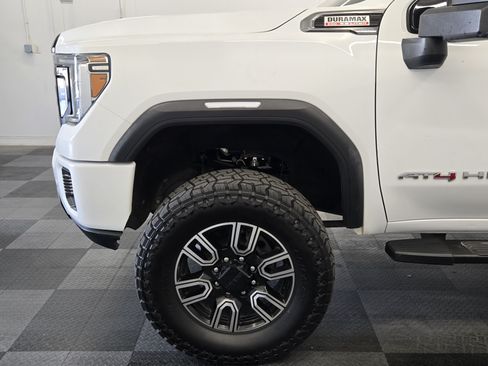 Used 2020 GMC Sierra 2500 AT4 w/ AT4 Premium Package AWD/4WD image 9