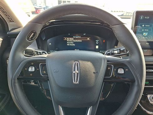 Used 2025 Lincoln Corsair AWD w/ Equipment Group 101A image 19