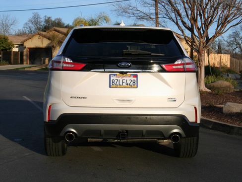 Used 2019 Ford Edge SEL w/ Equipment Group 201A image 6