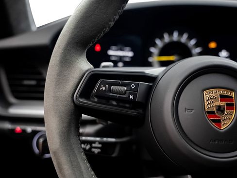 Used 2024 Porsche 911 GT3 image 40