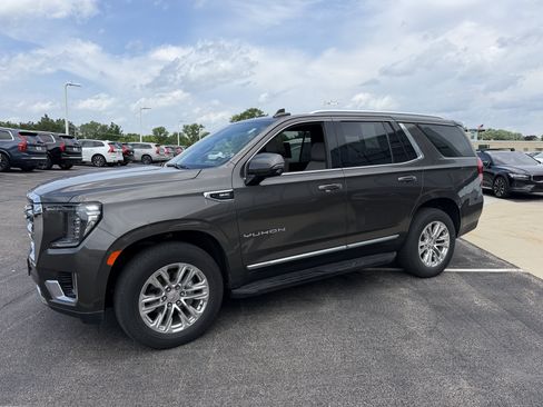 Used 2021 GMC Yukon SLT w/ SLT Luxury Plus Package AWD/4WD image 6