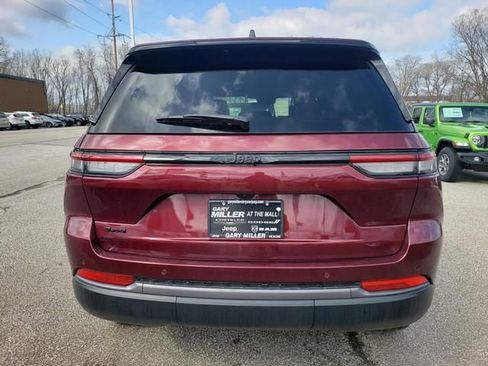 New 2026 Jeep Grand Cherokee Altitude AWD/4WD image 4