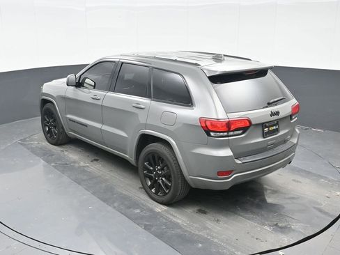 Used 2021 Jeep Grand Cherokee Laredo X image 19