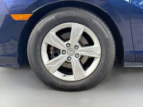 Used 2019 Honda Odyssey EX image 36