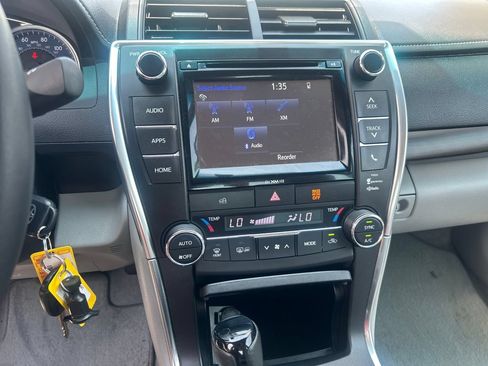 Used 2016 Toyota Camry XLE FWD image 20